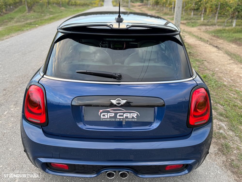 MINI 3 Portas Cooper SD Aut. - 13