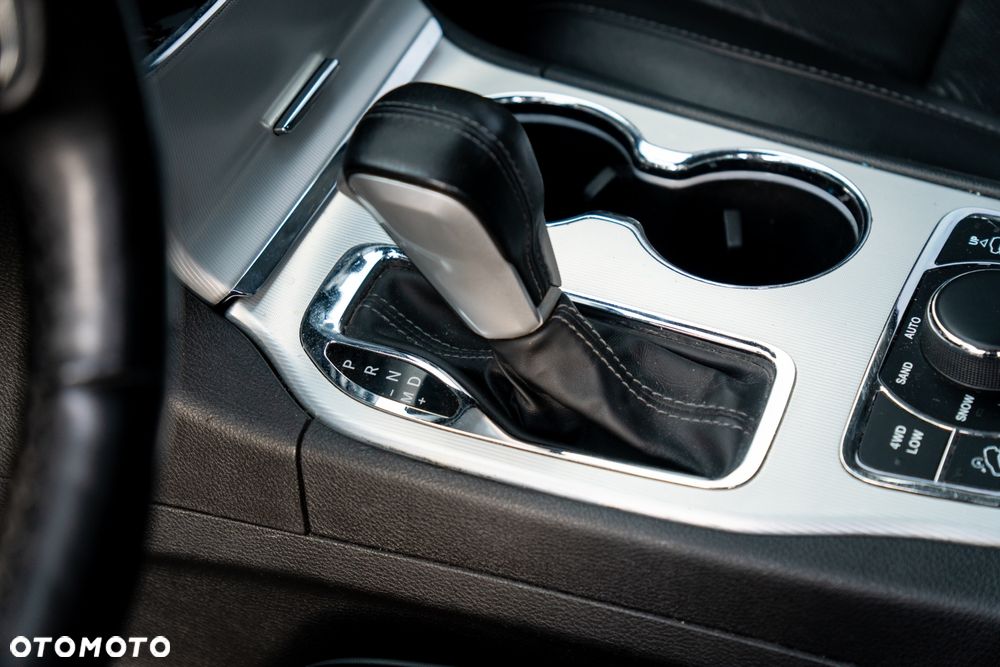 Jeep Grand Cherokee 3.6 V6 Summit - 13