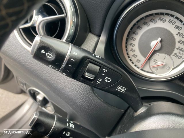Mercedes-Benz GLA 220 d Urban — fotografia 20