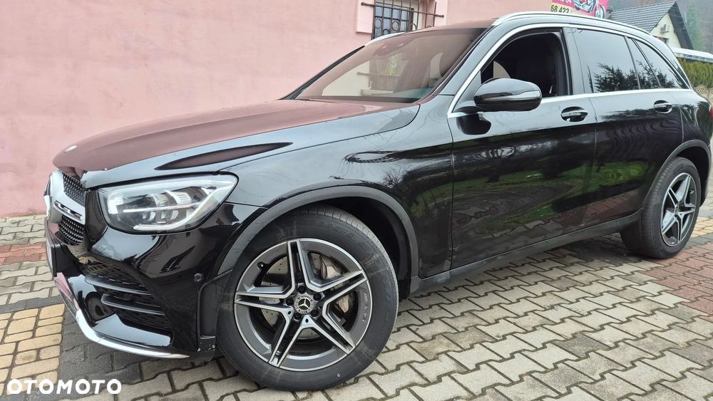 Mercedes-Benz GLC 220 d 4Matic 9G-TRONIC AMG Line Plus - 9