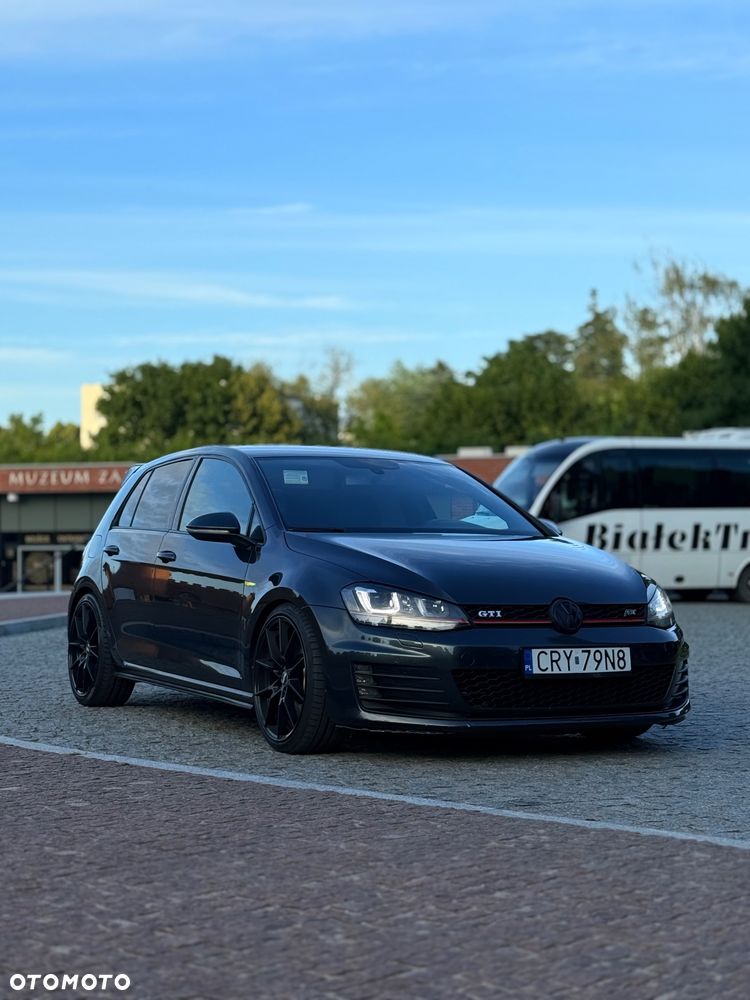 Volkswagen Golf 2.0 TSI BMT GTI Performance DSG - 4