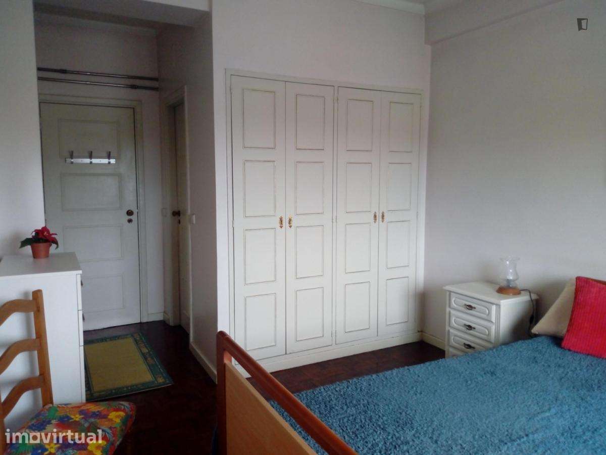 Quarto - localizado em Arregaça Coimbra - Grande imagem: 4/22