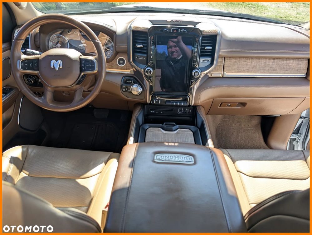 RAM 1500 Crew Cab Longhorn - 25