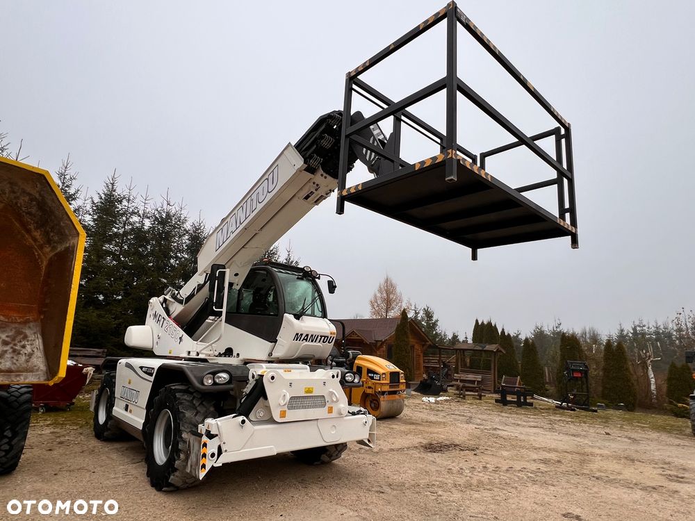 Manitou Ładowarka teleskopowa Manitou Mrt 2150 + Privilage Roto obrotowa 360 Pilot sterowanie radiowe Kosz Widły 2016/17 1840 2550 2540 silnik Mercedes 2150+ Merlo - 3