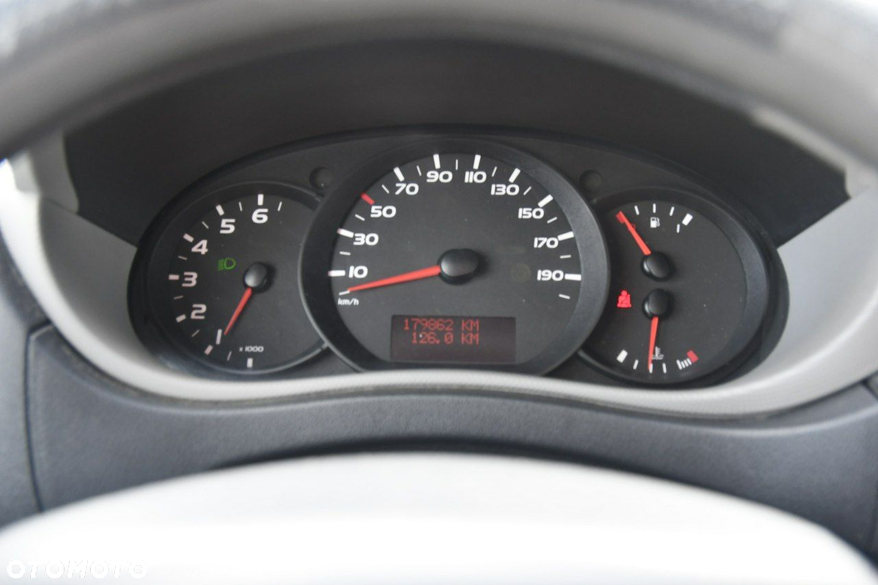 Renault Master - 25