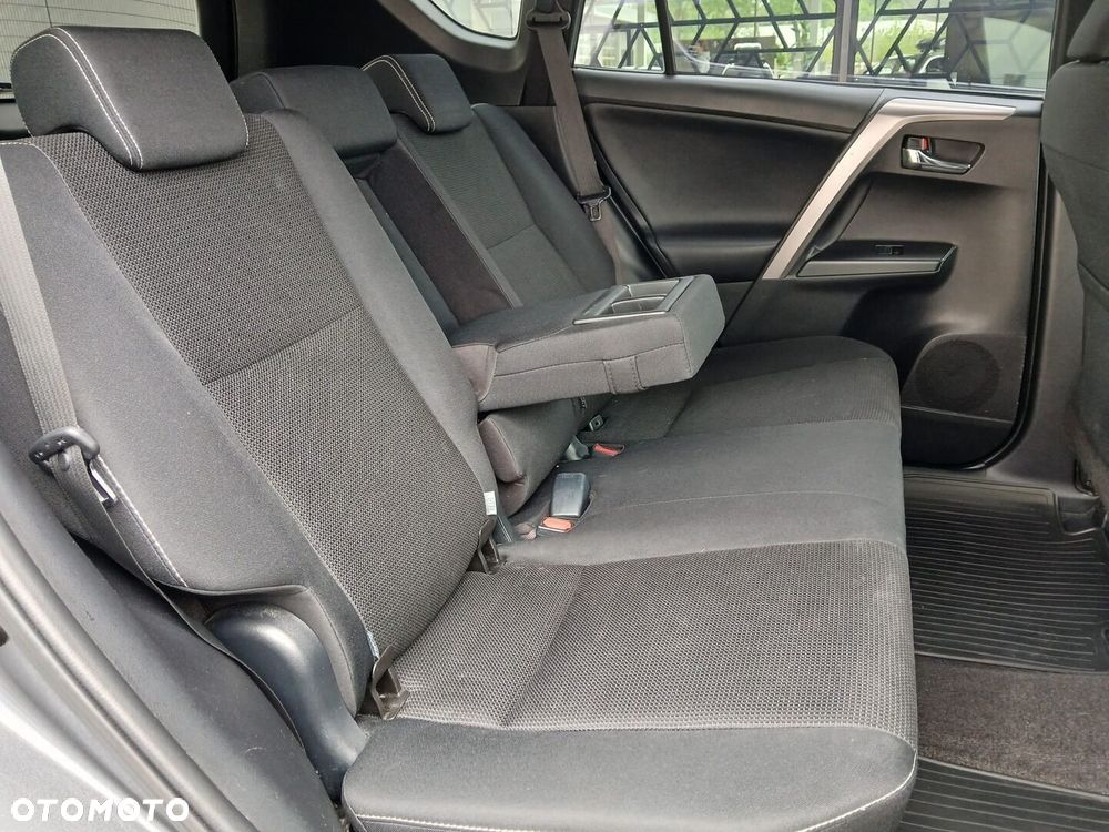 Toyota RAV4 Hybrid Premium 4x2 - 28