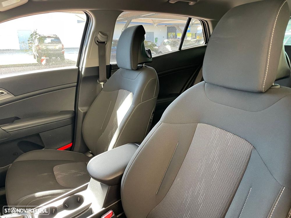 Kia Sportage 1.6 T-GDI Drive - 8