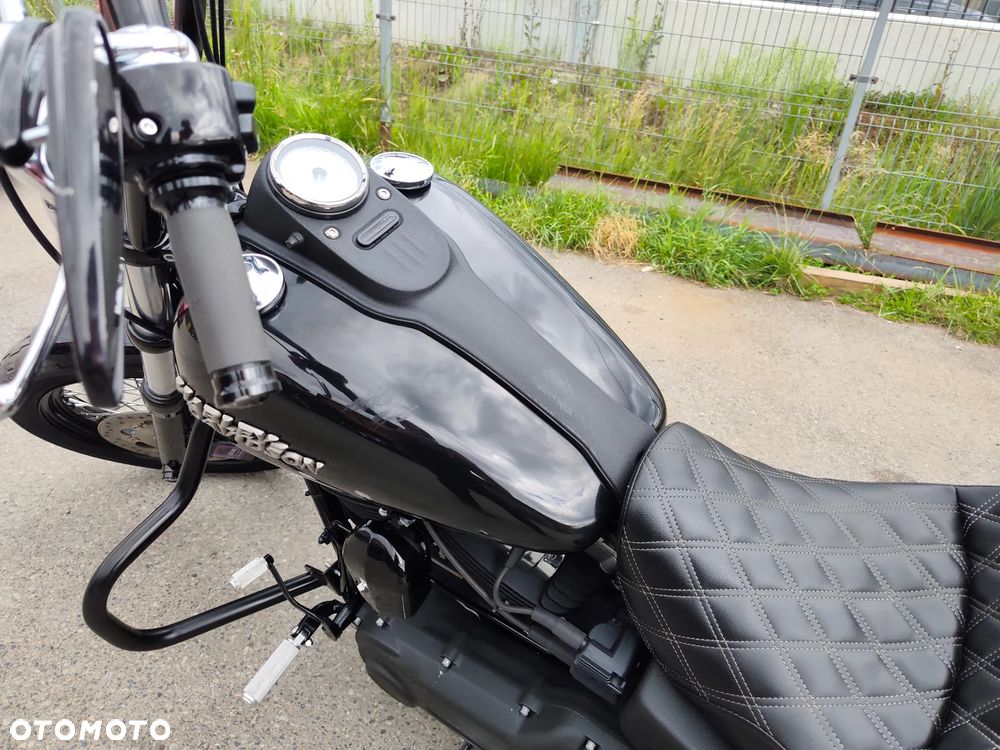 Harley-Davidson Softail Fat Boy - 30