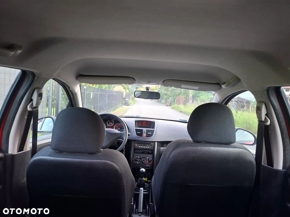Peugeot 207 1.4 Trendy - 30