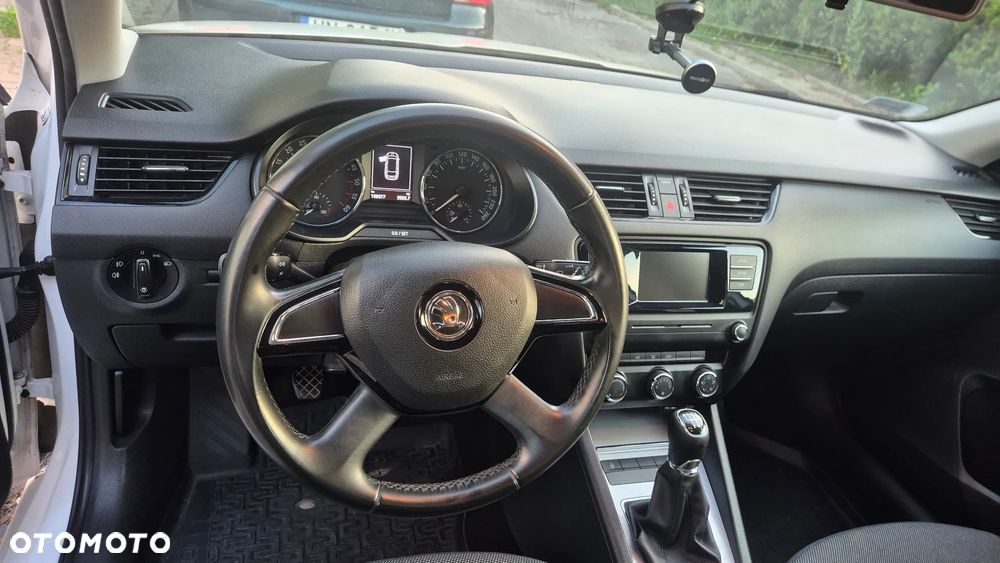 Skoda Octavia 1.6 TDI Active - 4
