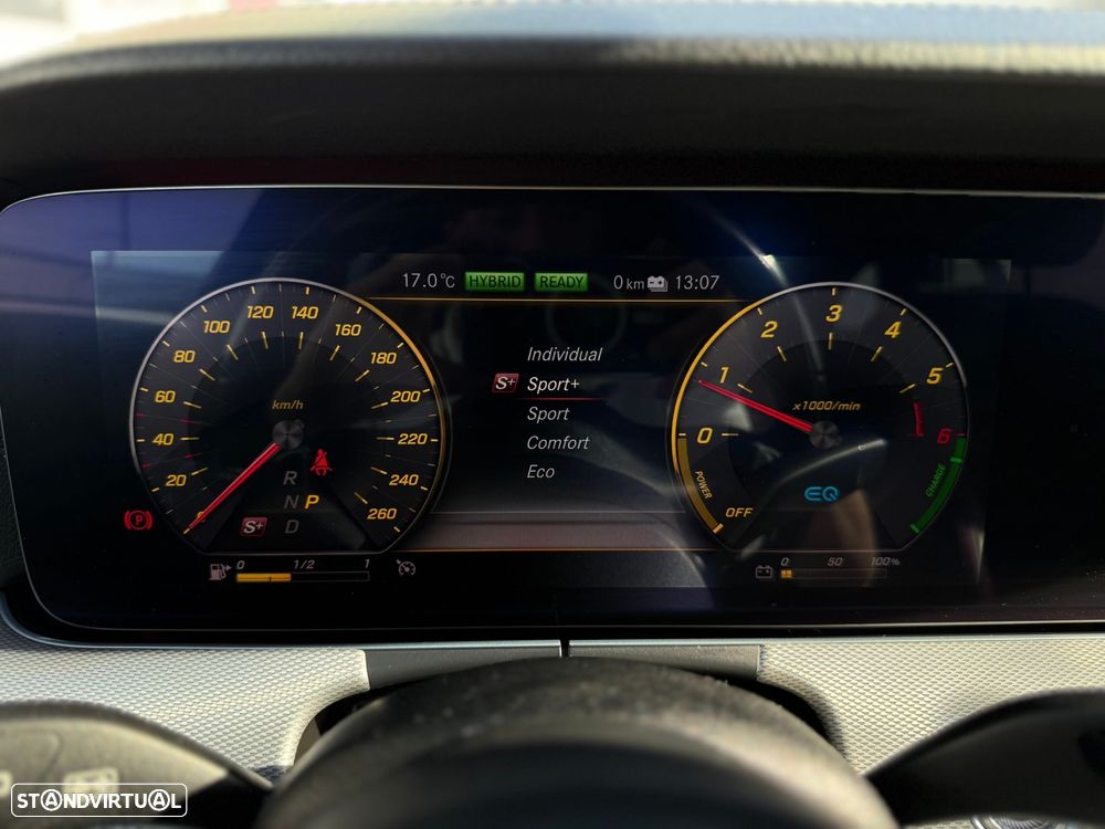 Mercedes-Benz E 300 de AMG Line - 42