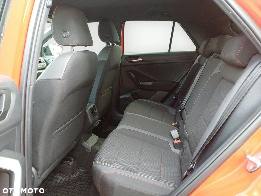 Volkswagen T-Roc - 15