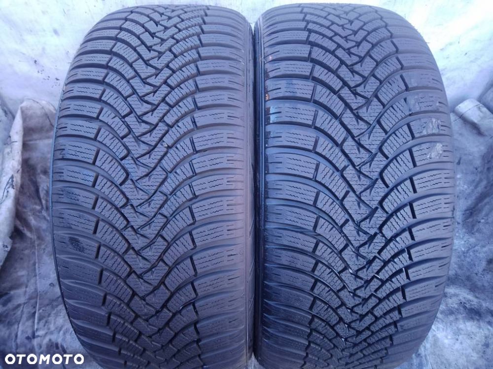 Falken EuroWinter HS01 245/40 R20 99W 2022 - 1
