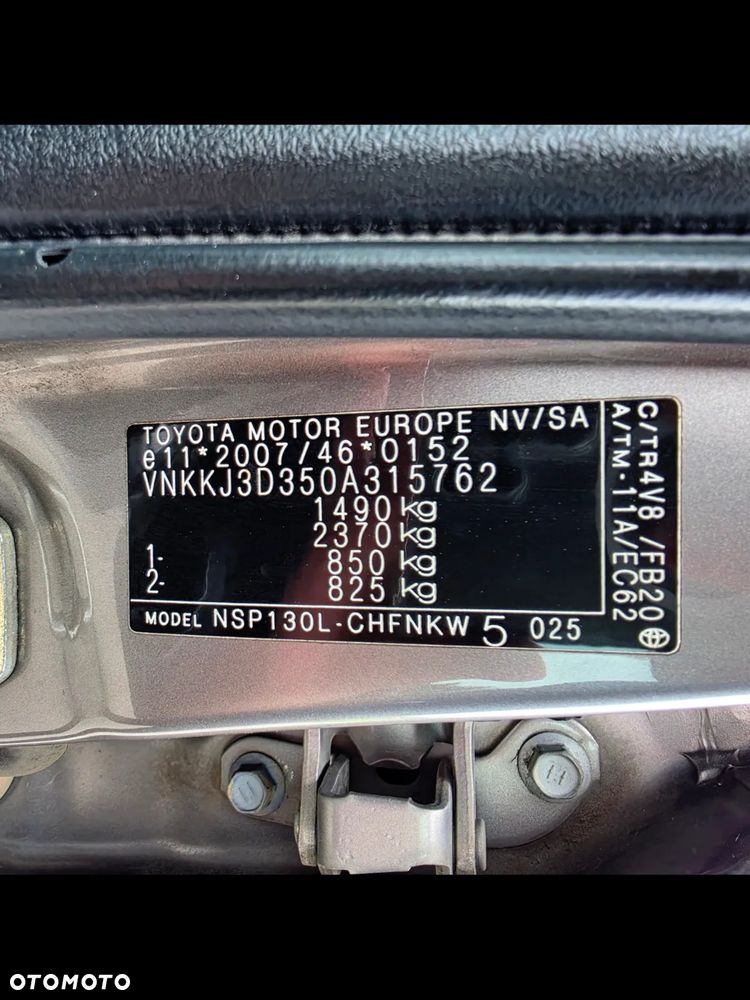 Toyota Yaris 1.33 Active EU6 - 21