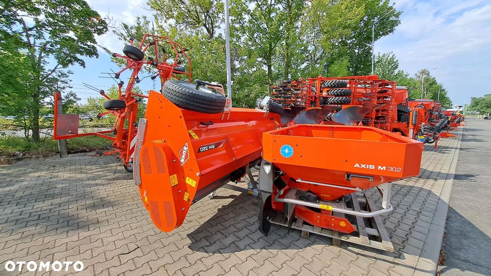 Kuhn RM 320 - 2