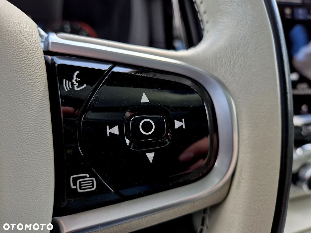 Volvo XC 60 B4 D AWD Geartronic Inscription - 23