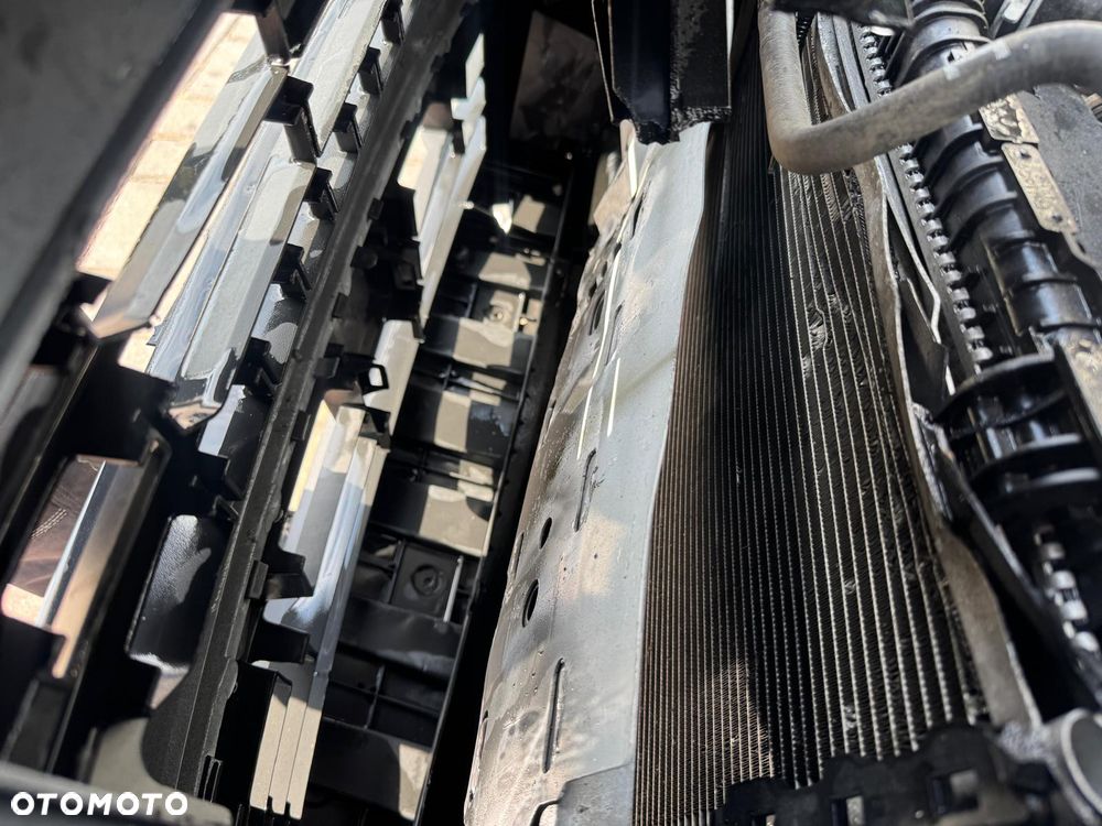 Ford Tourneo Courier 1.5 TDCi S&S Ambiente - 17