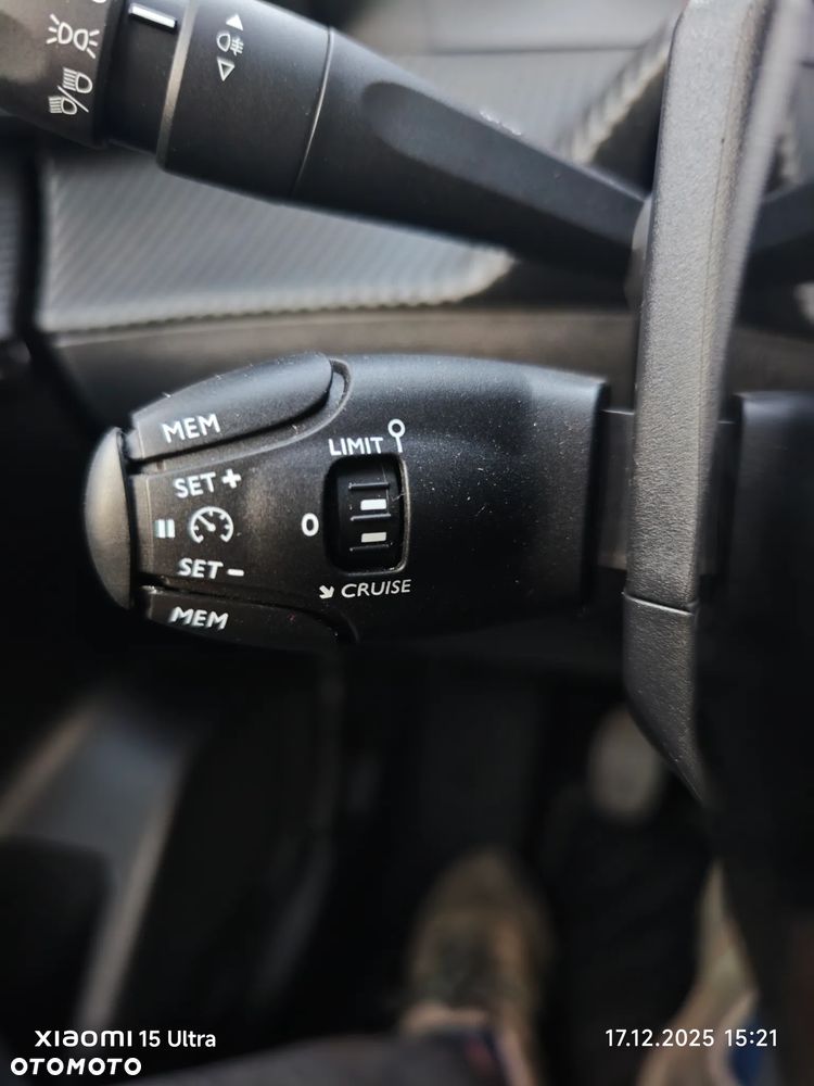 Peugeot 208 PureTech 75 Allure Pack - 14