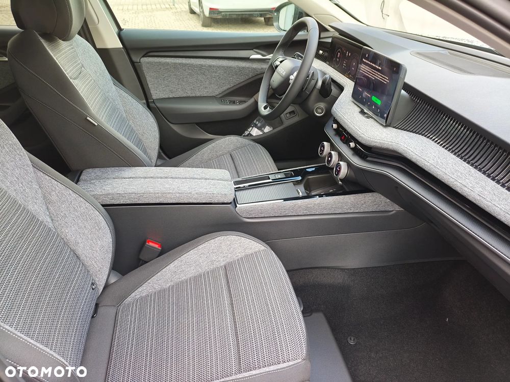 Skoda Superb 1.5 TSI mHEV Drive DSG - 13