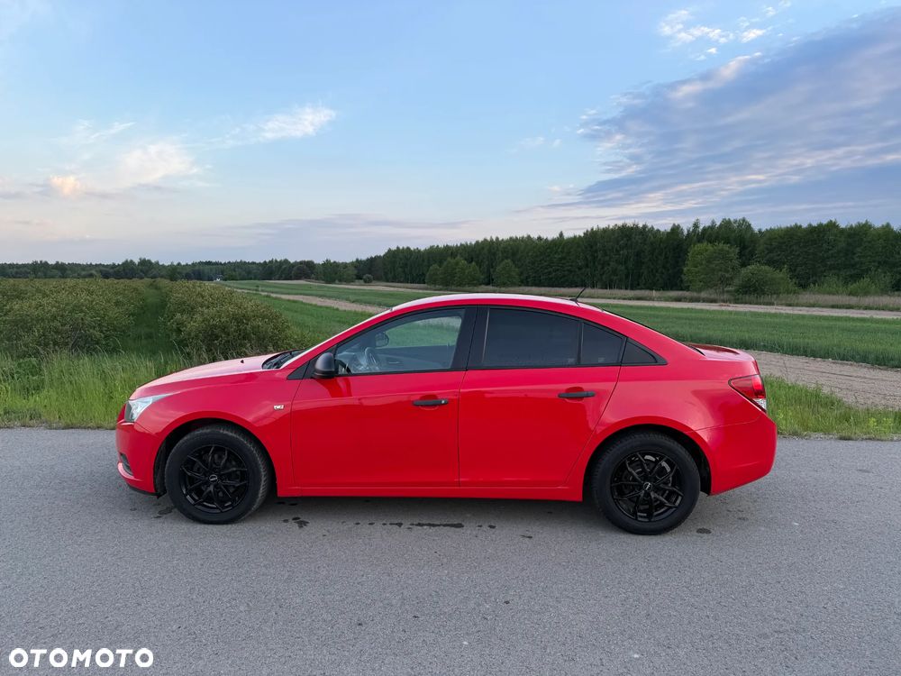 Chevrolet Cruze 1.6 LS - 2