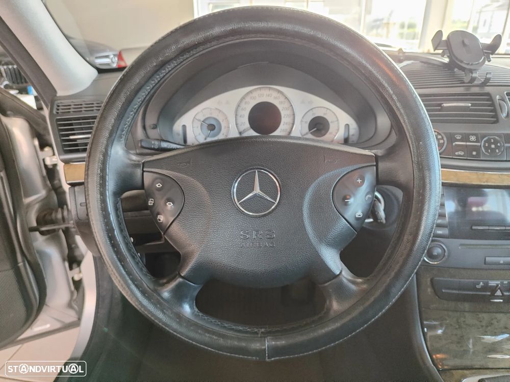 Mercedes-Benz E 220 CDi Avantgarde - 29