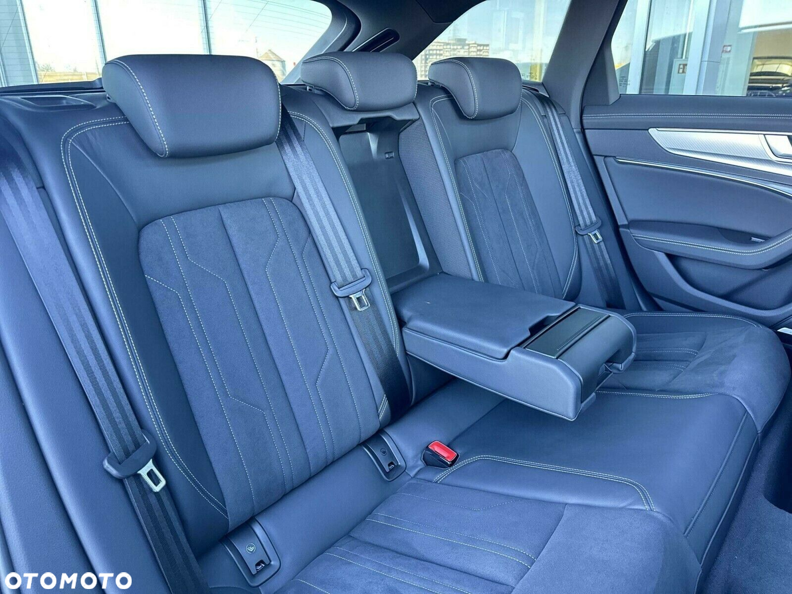 Audi A6 Allroad - 14
