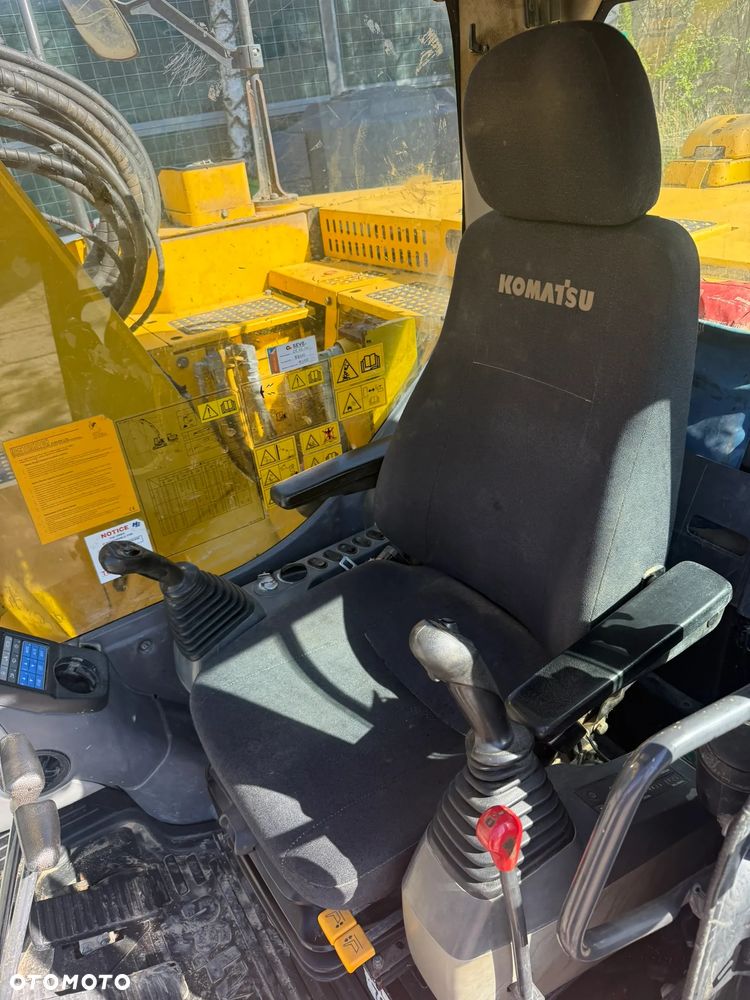 Komatsu PC 138 US -10 - 7