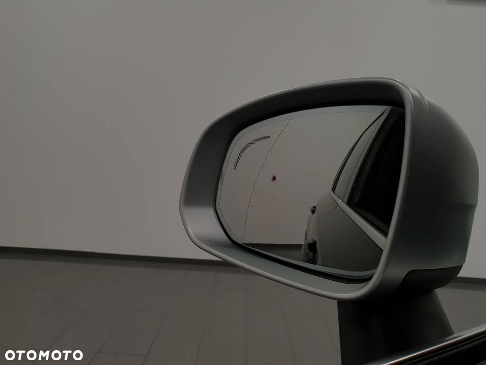 Volvo XC 90 D5 AWD R-Design - 28