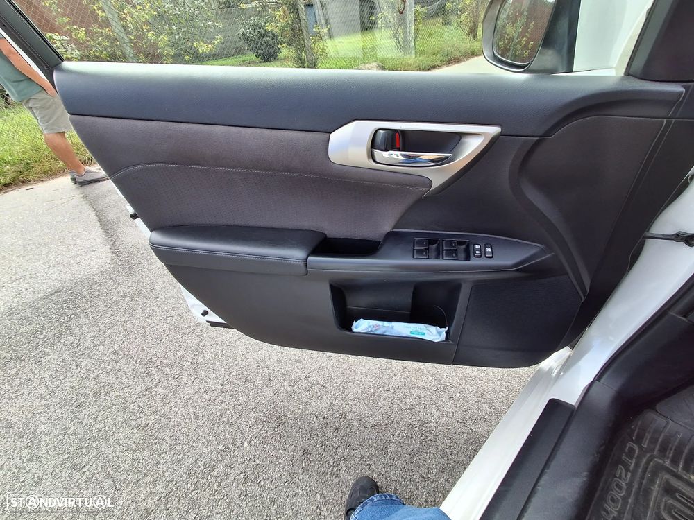 Lexus CT 200h F Sport - 18