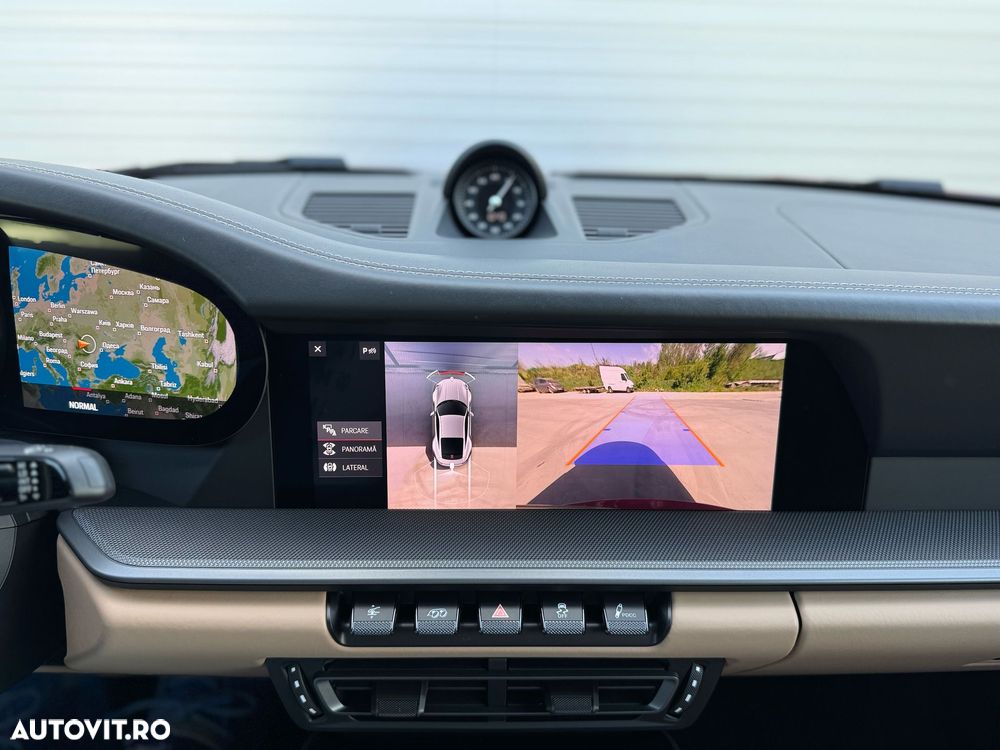 Porsche 911 Carrera 4S PDK - 24