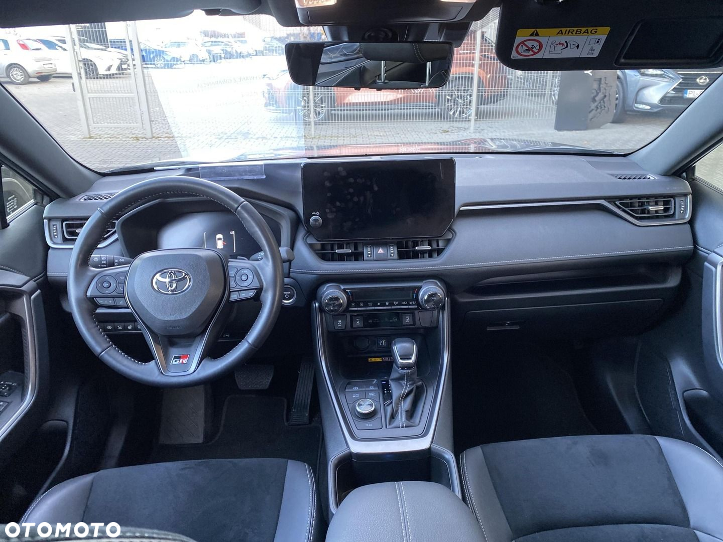 Toyota RAV4 - 16
