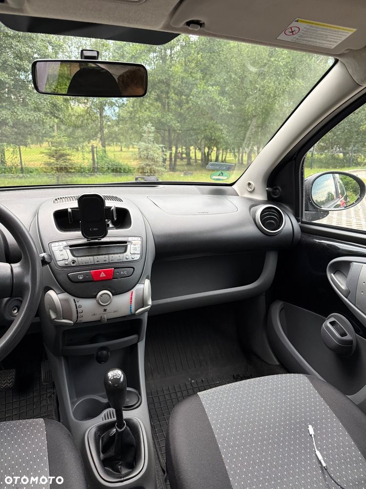 Toyota Aygo - 15