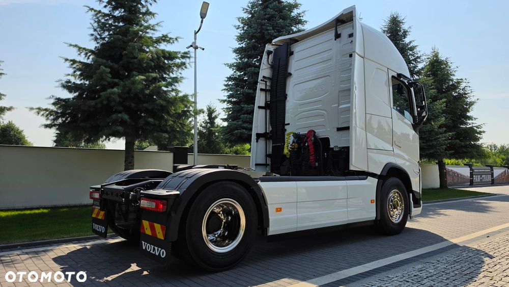 Volvo ///FH///500///2023///JEDYNE  311 TYŚ KM///1 TURBINA///KLIMATYZACJA POSTOJOWA///ZABUDOWY MIĘDZYOSIOWE/// VIRTUAL COCPIT///TABLET///KAMERA///STAN  BARDZO DOBRY - 6