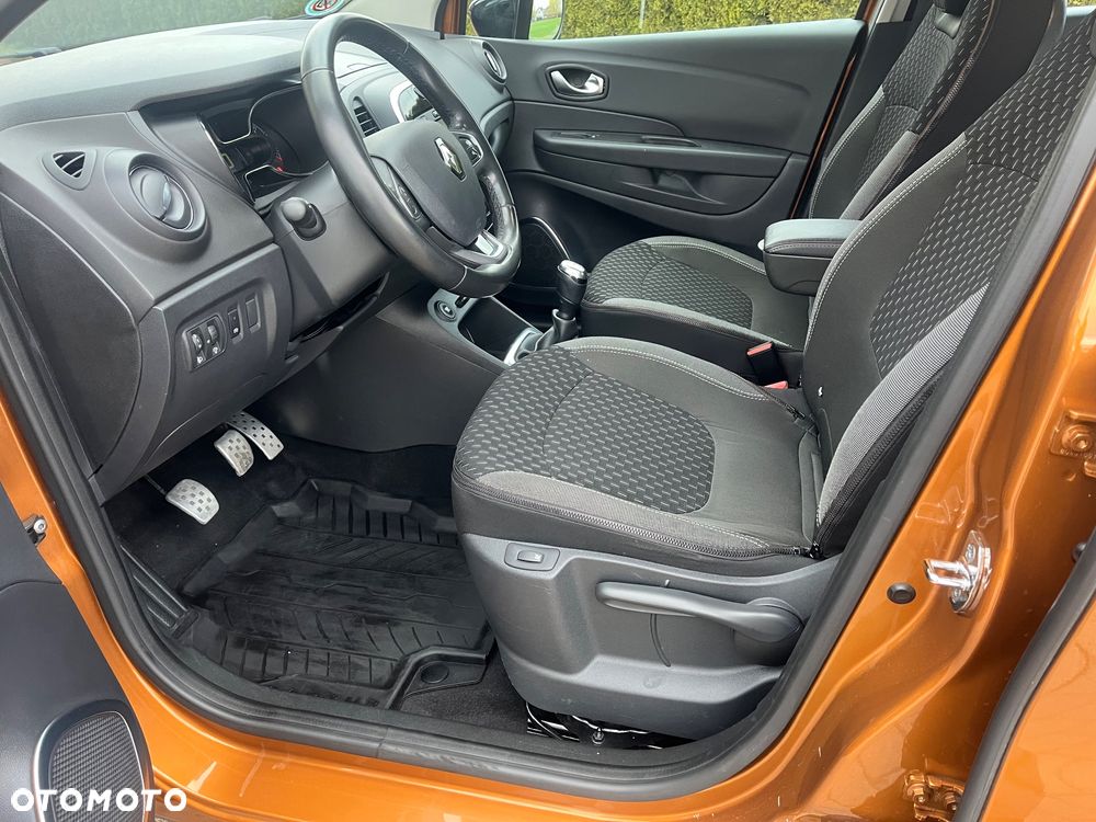 Renault Captur - 15