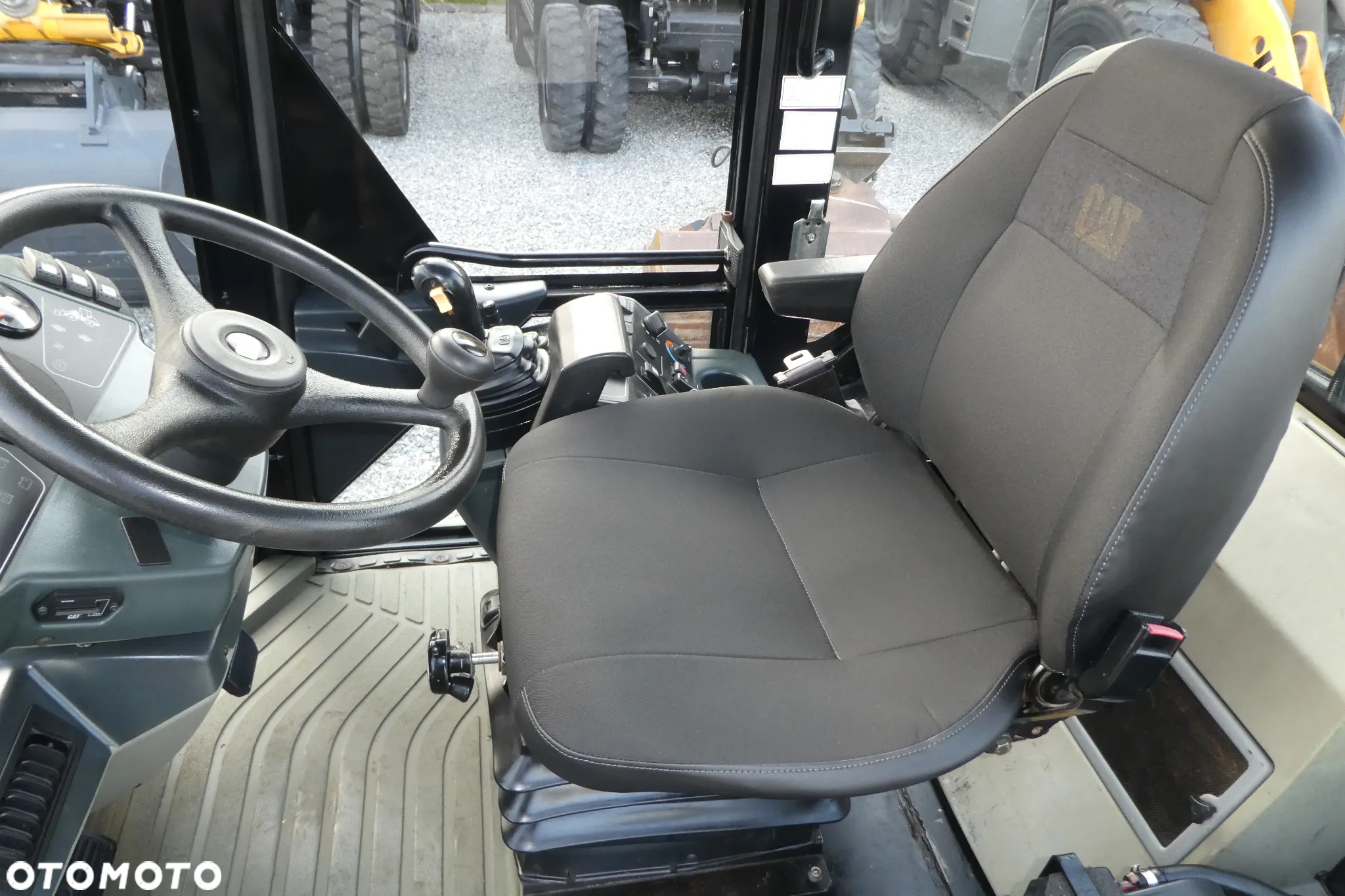 Caterpillar 906 ŁYZKA+WIDŁY - 17