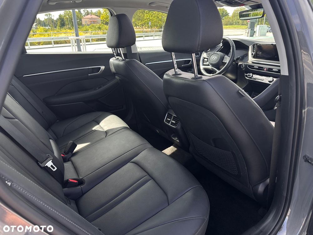 Hyundai Sonata - 34