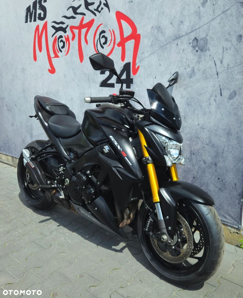 Suzuki GSX - 2