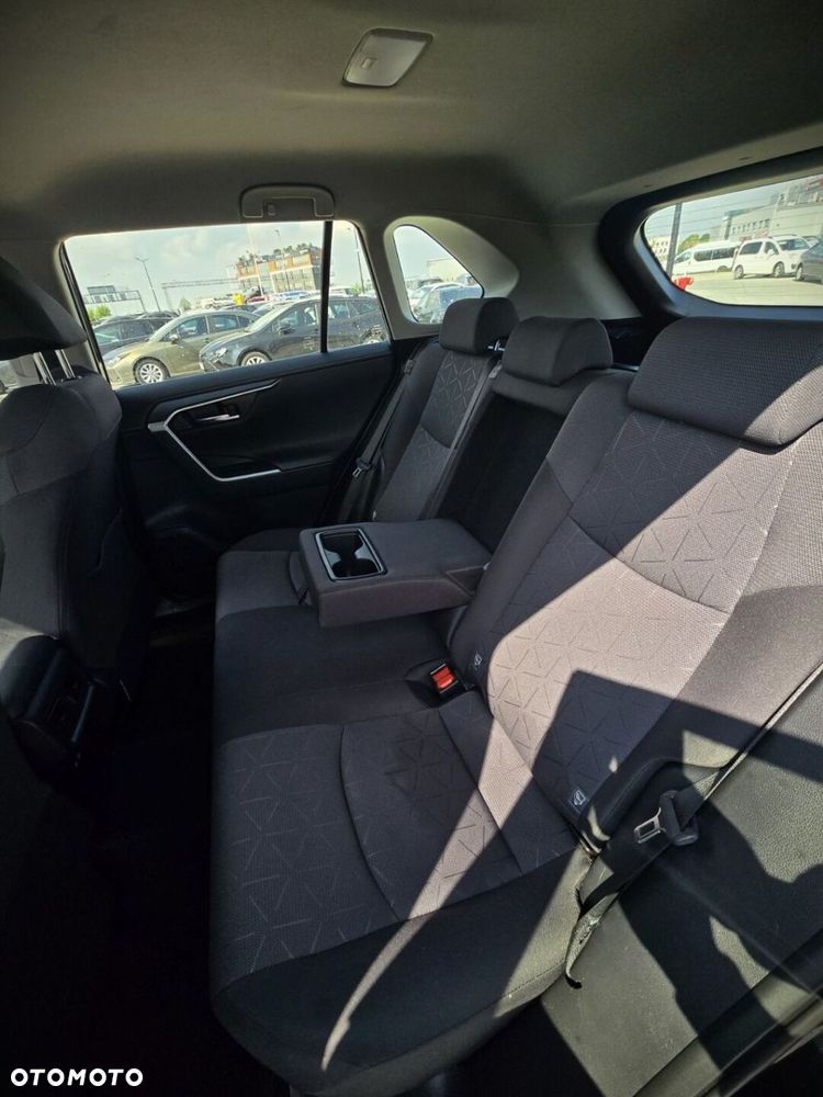 Toyota RAV4 - 18