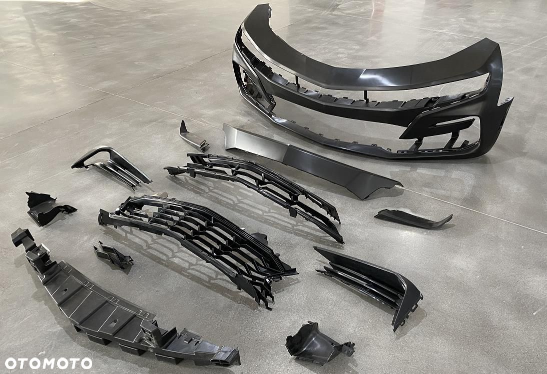CHEVROLET CAMARO 2019 - PRZEDNI ZDERZAK (inne części: listwa błotnik grill lampa osłona drzwi) - 1