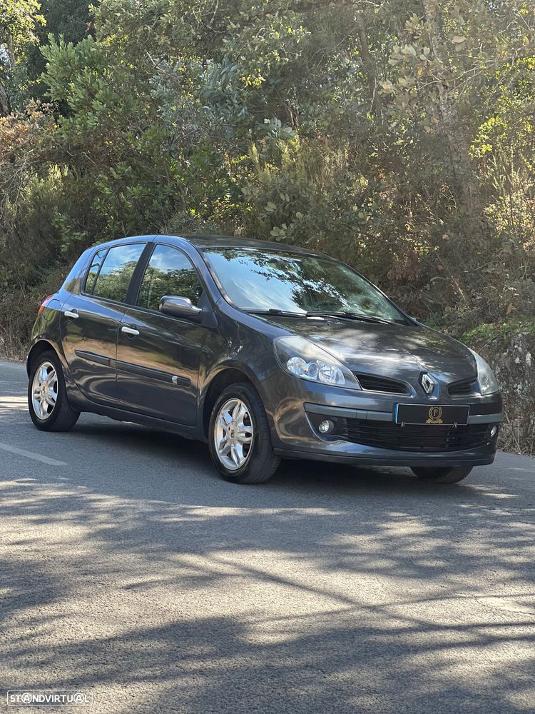 Renault Clio 1.2 16V Dynamique S - 2
