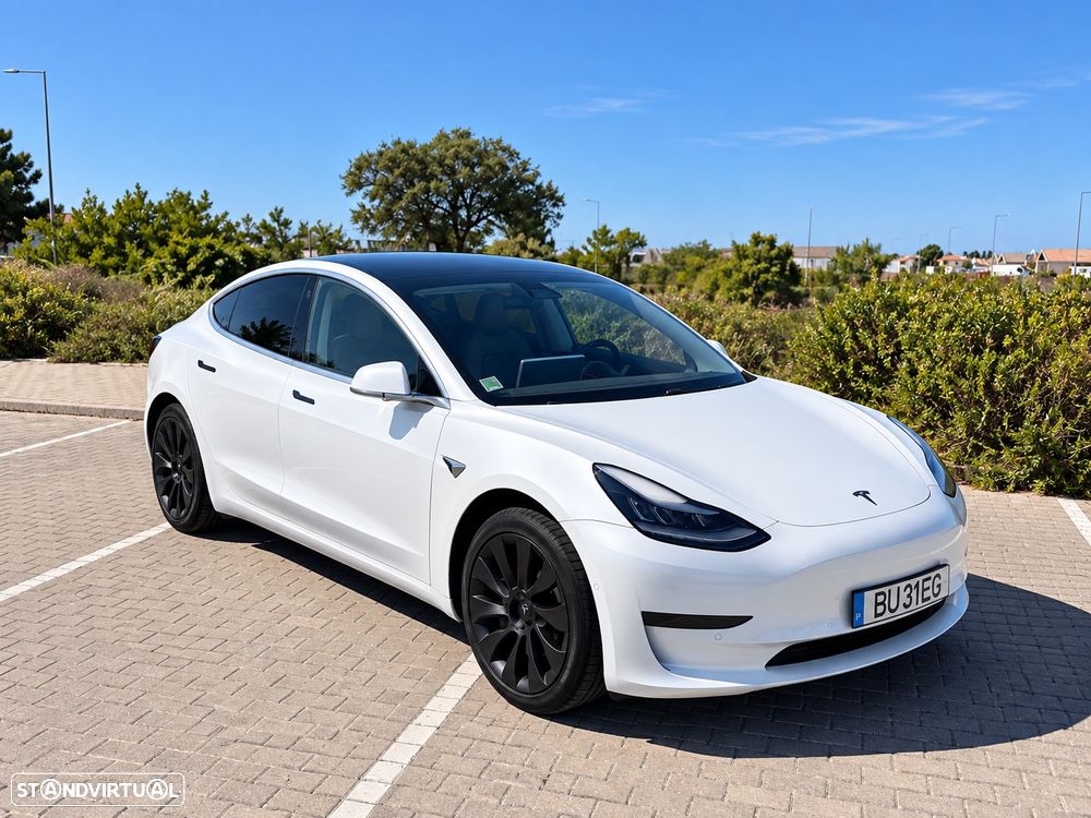 Tesla Model 3 2020 photo 2