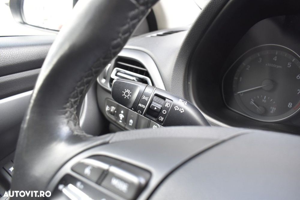 Hyundai i30 1.5 110CP 5DR M/T Highway - 15