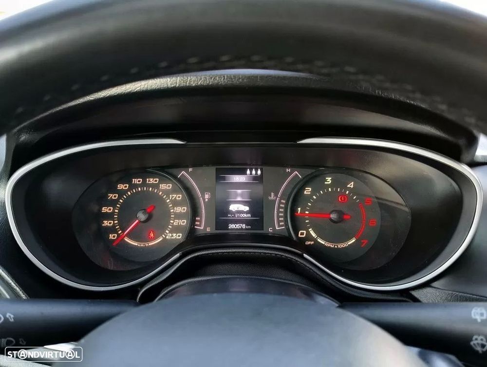 Fiat Tipo Station Wagon 1.3 M-Jet Lounge Tech - 4