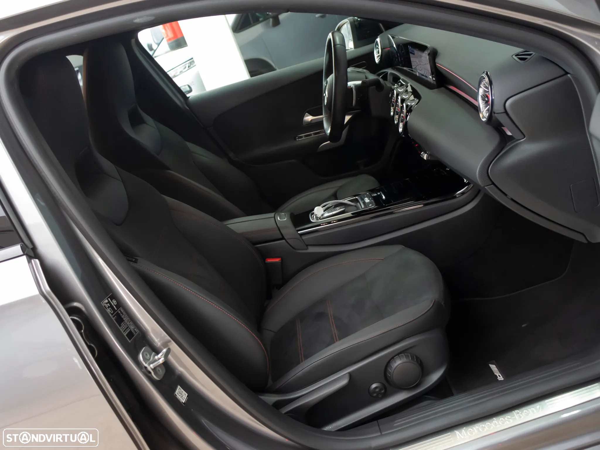 Mercedes-Benz A 200 AMG Line Aut. - 12