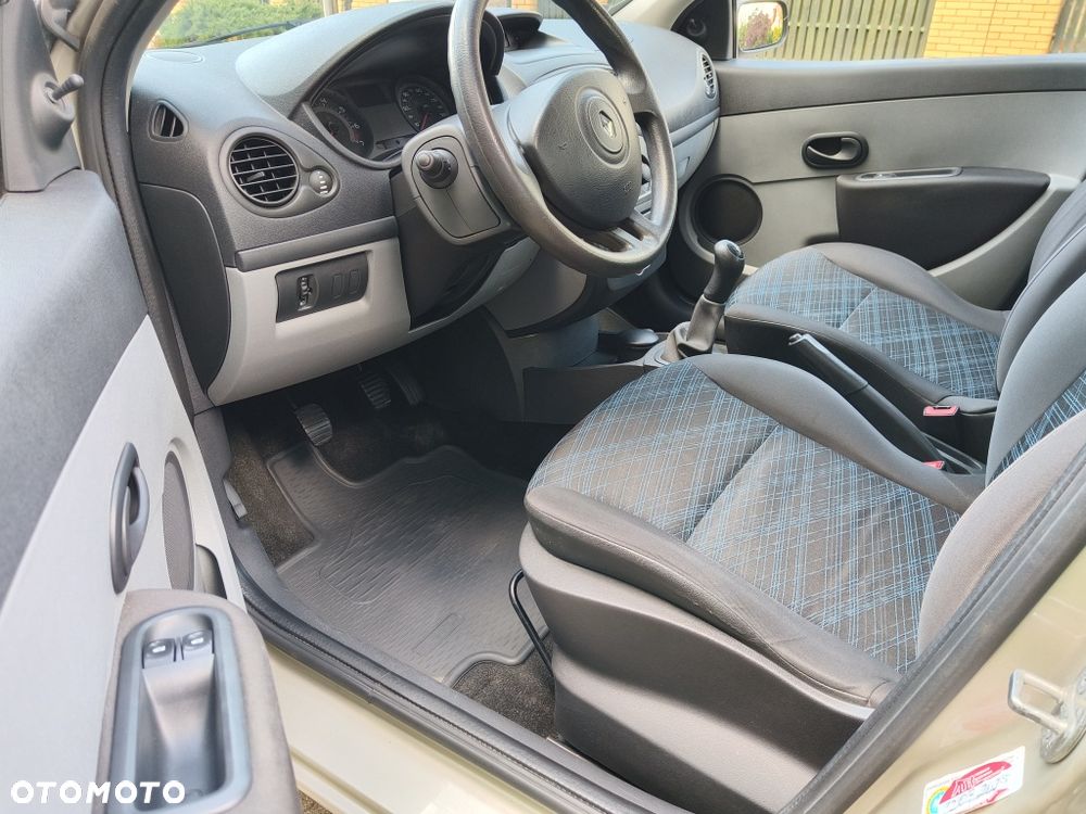 Renault Clio - 5