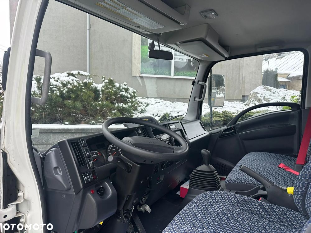 Isuzu P75 - 12