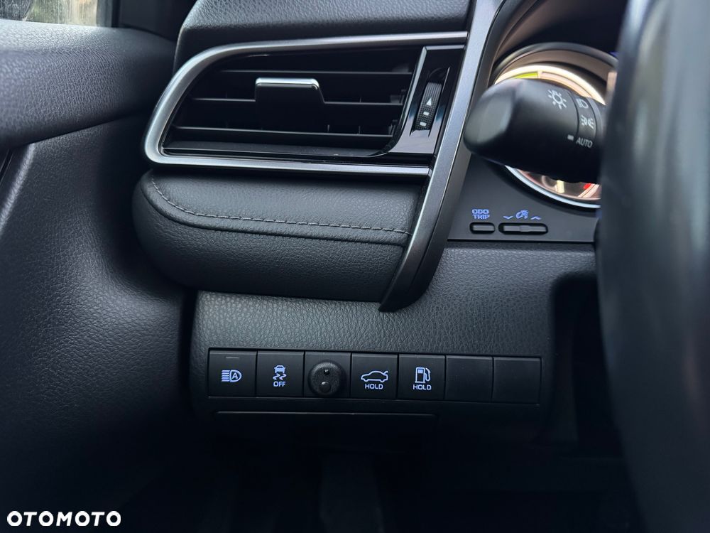 Toyota Camry 2.5 Hybrid Comfort CVT - 13