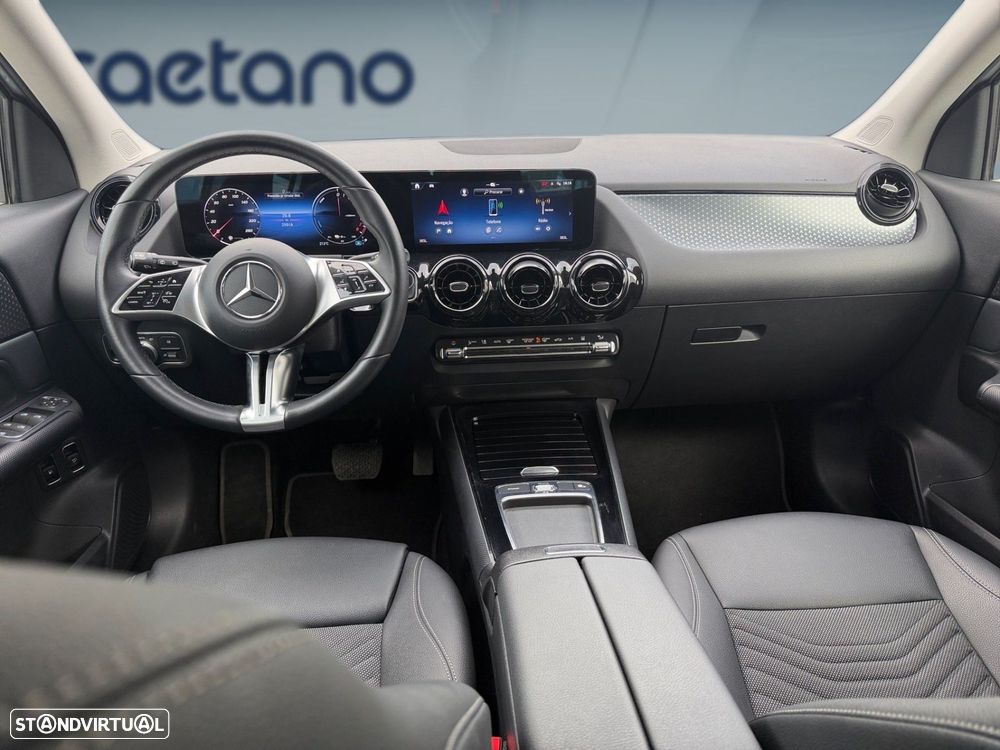 Mercedes-Benz GLA 250 e - 11