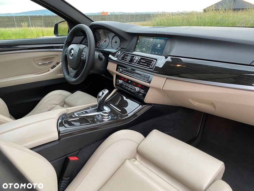 BMW Seria 5 520d Sport-Aut - 24