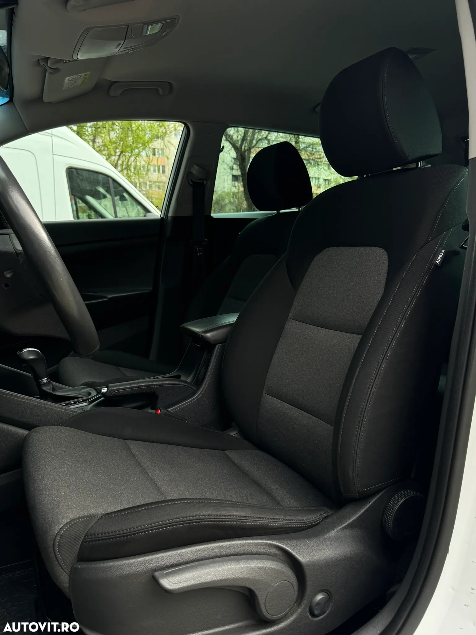 Hyundai Tucson 1.6 CRDi 4WD 7DCT Style - 11